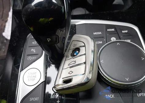 2022 BMW X4 xDrive30I z USA, uszkodzony, nr VIN 5UX33DT09N9K21010